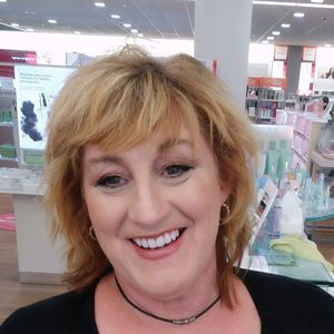 Meet your Posher, Gail